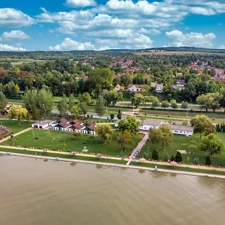 Semesterbostad In 31229 Balatonmáriafürdő